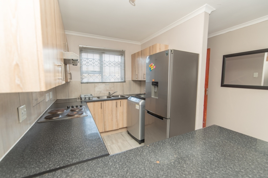 2 Bedroom Property for Sale in Parsonsvlei Eastern Cape